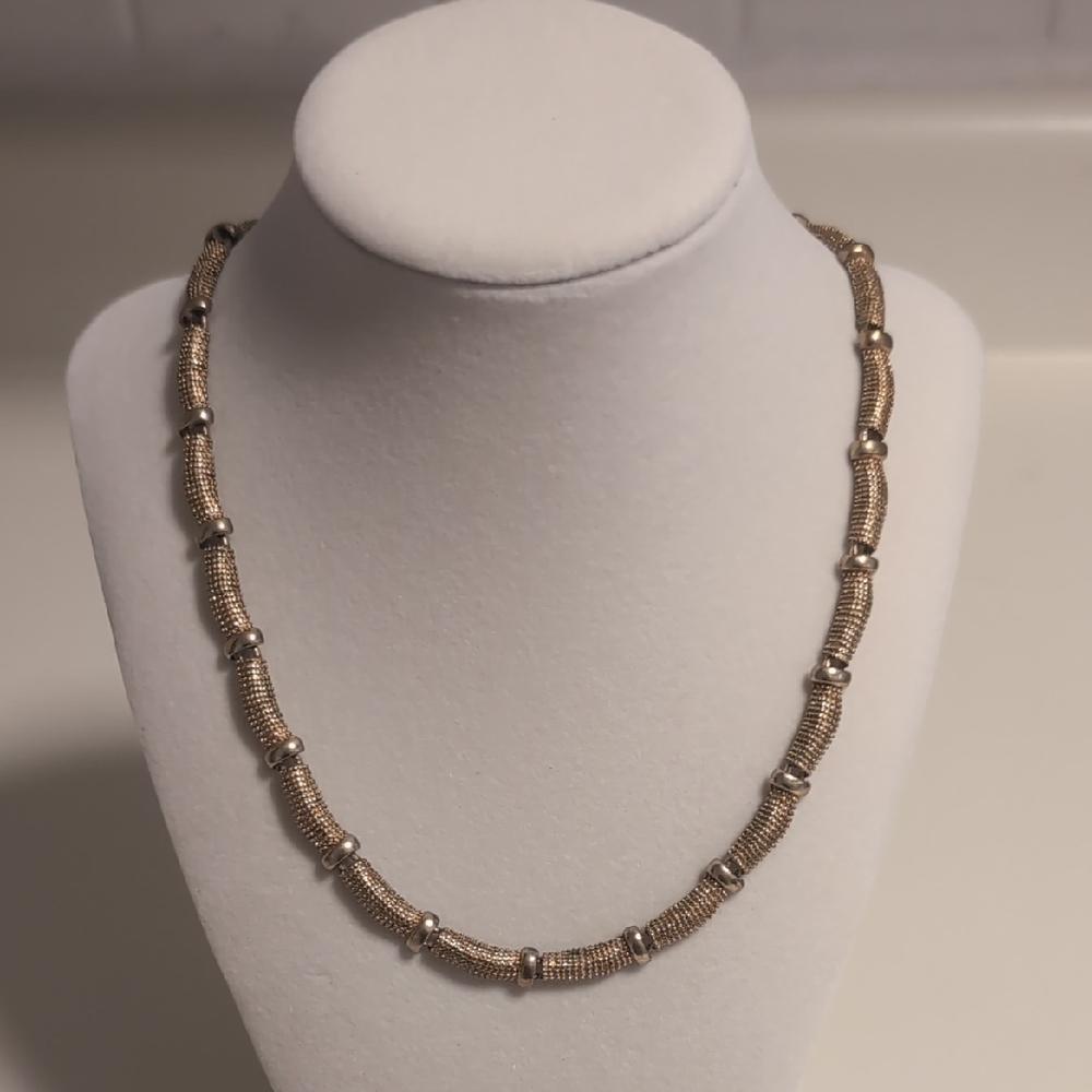 Avon Vintage Gold‎ Texture Beaded Necklace